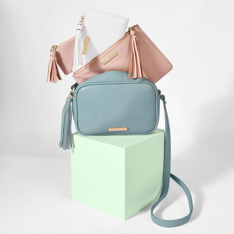Sophia Tassel Fold Out Purse | White