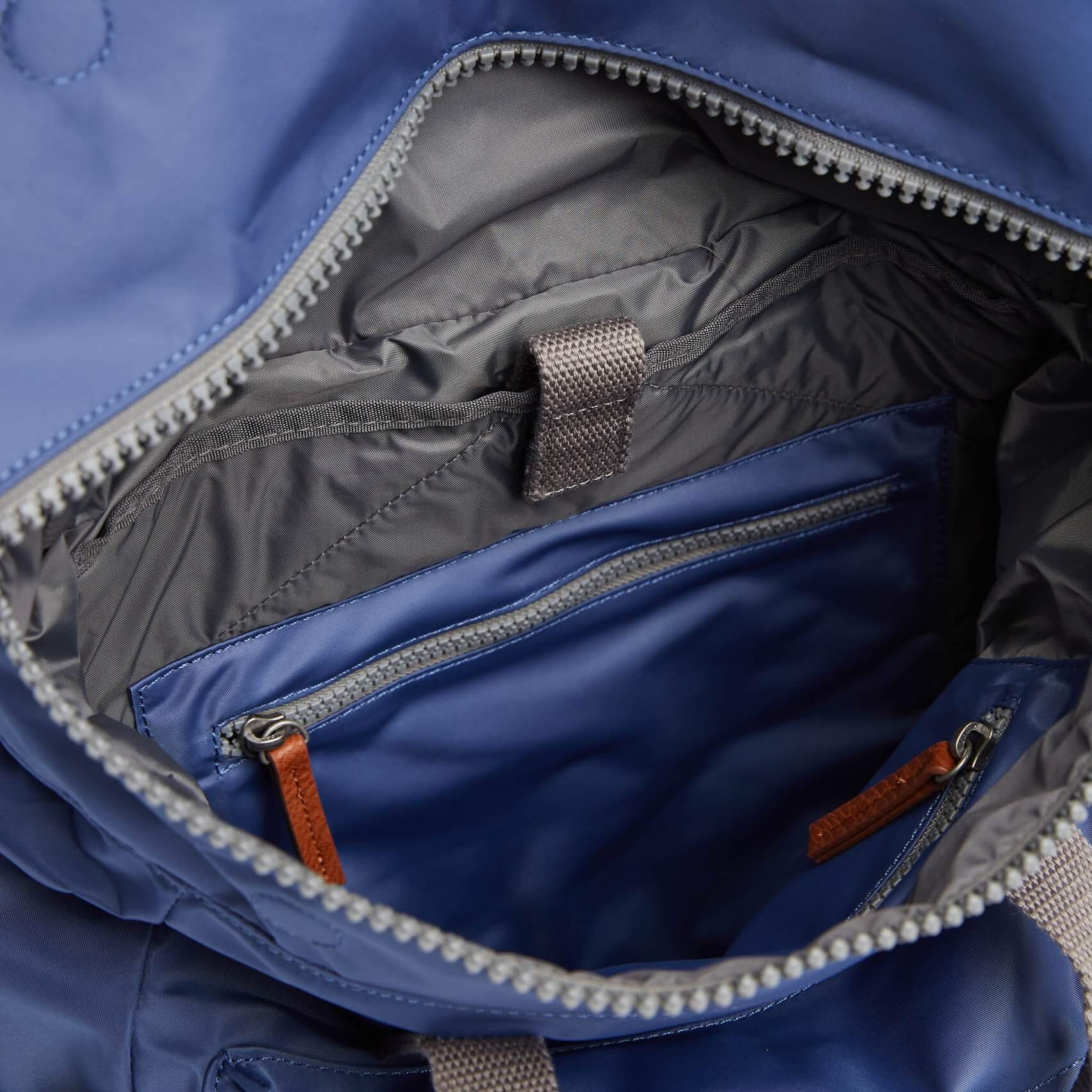 Canfield B Medium Sustainable Nylon Burnt Blue