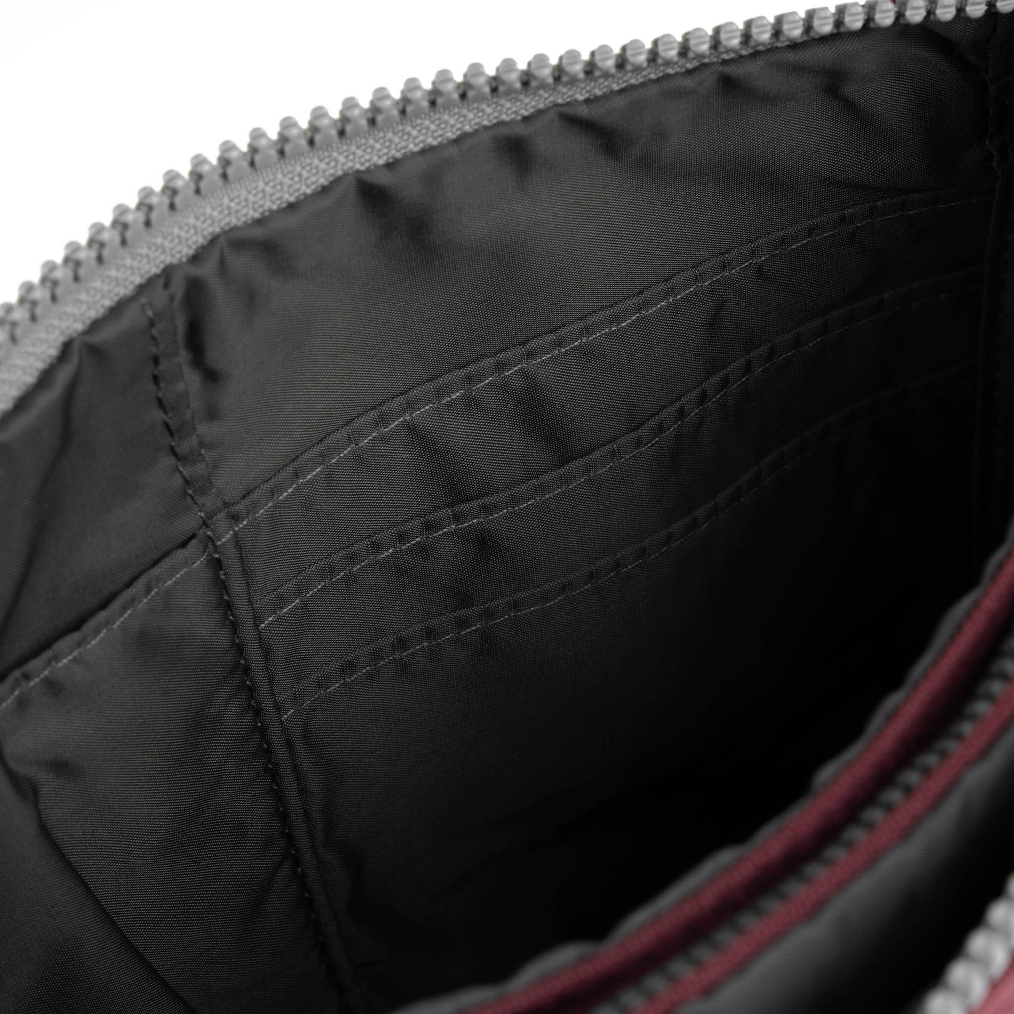 Carnaby Crossbody Zinfandel XL Recycled Canvas
