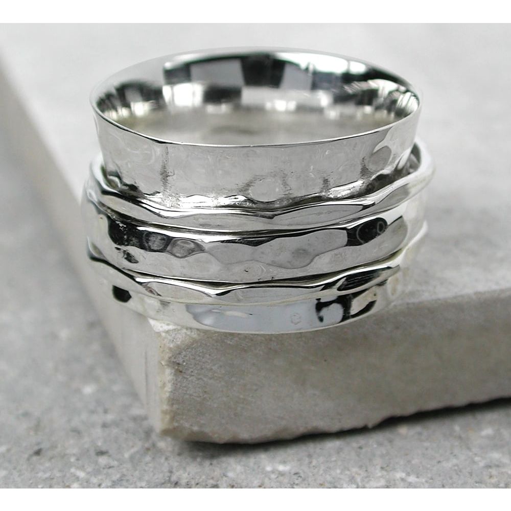 Simple Hammered Spinning Ring