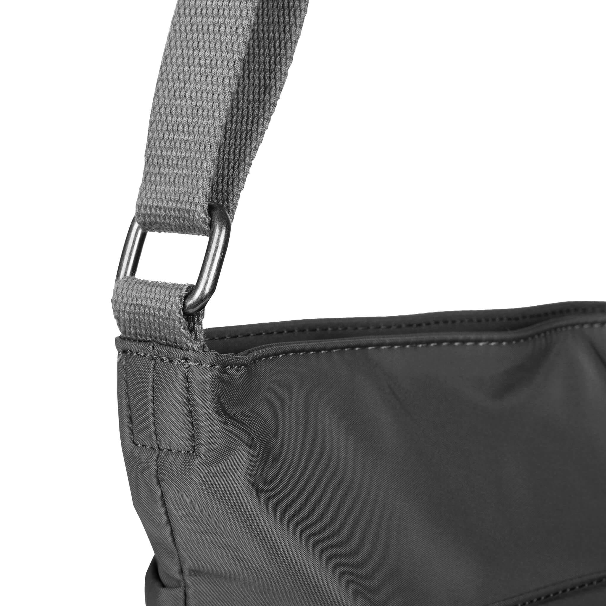 Kennington B Graphite Medium Recycled Nylon
