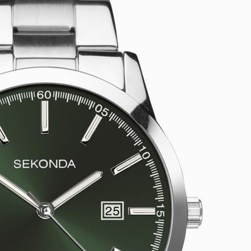 Silver Case With Green Dial & Stainless Steel Bracelet Mens Watch