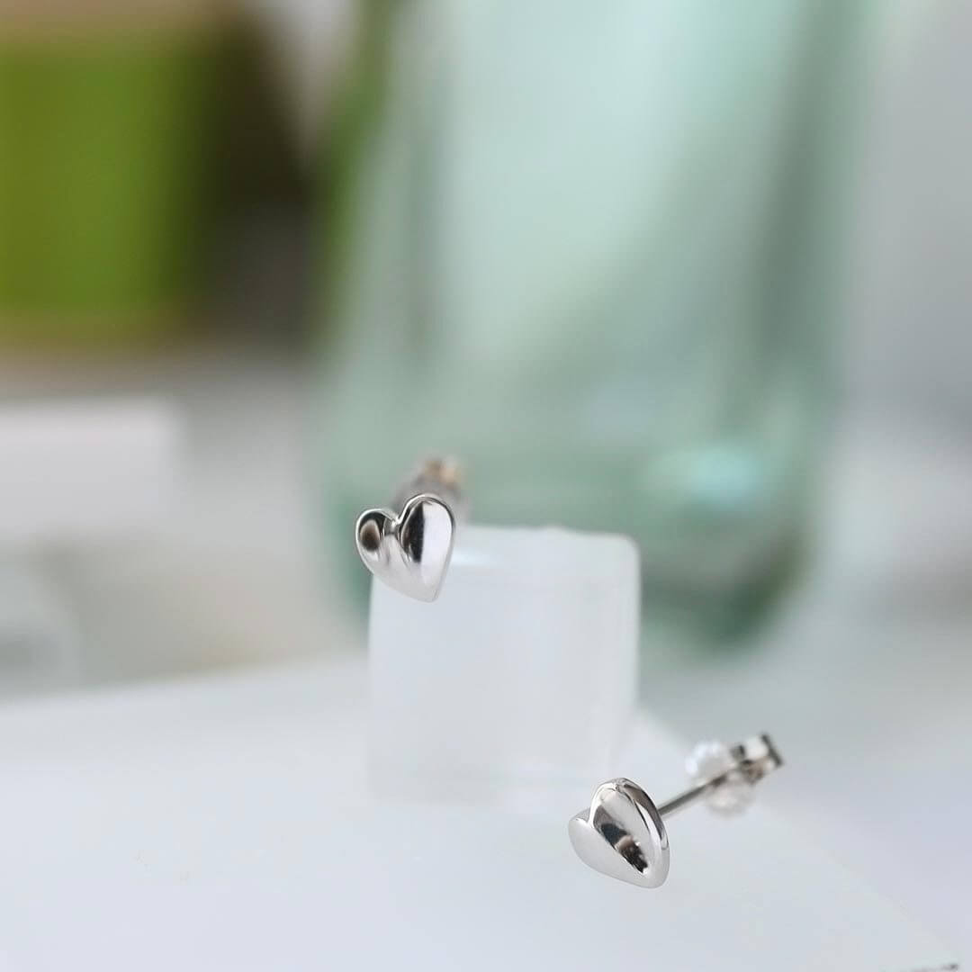 Miniatures Sweet Heart Stud Earrings