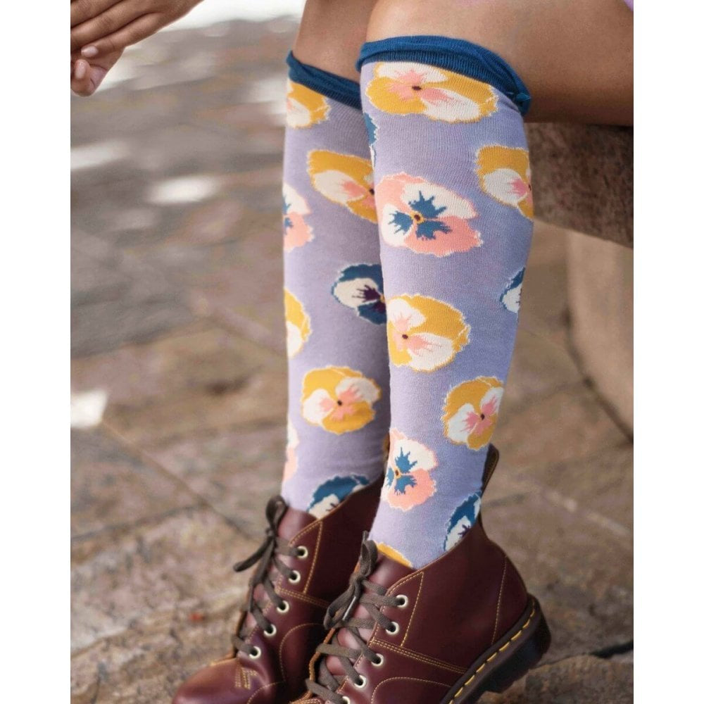 Ladies Knee High Sock - Pansy Lavender